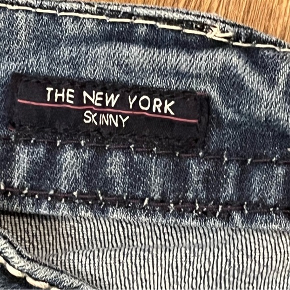 VIGOSS The New York Skinny Jeans Womens Size 3/4 Denim Rhinestones Ankle Stretch - Picture 13 of 16